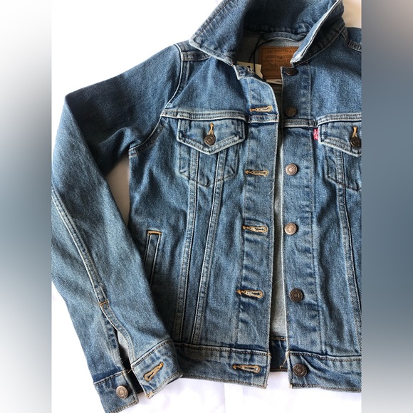 LEVI'S Original Trucker Denim Jacket In Throw Elbows - Picture 4 of 7